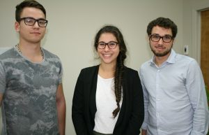 L'équipe d'étudiants de l'Université de Sherbrooke, réalisera une étude de lectorat pour le journal Le HauT-Saint-François. 